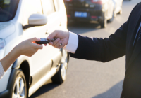 在機(jī)動(dòng)車檢測(cè)點(diǎn)及時(shí)提醒車主車輛年檢到期